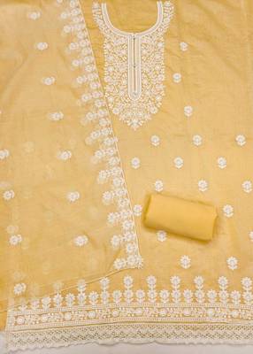 Chanderi elegance: embroidered ensemble with micro crape bottom 3