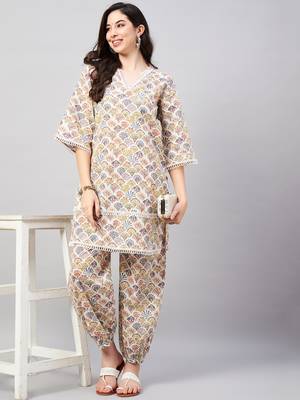 Winered women white geometric print with lace detailing co-ord set 1