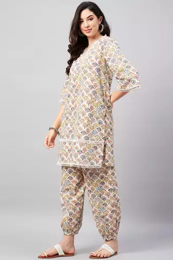 Winered women white geometric print with lace detailing co-ord set