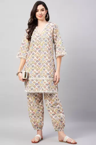 Winered women white geometric print with lace detailing co-ord set