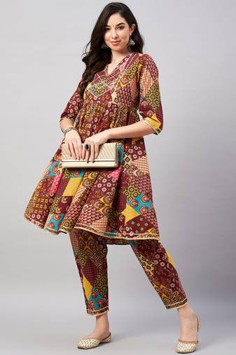 Winered woman maroon printed kurta set