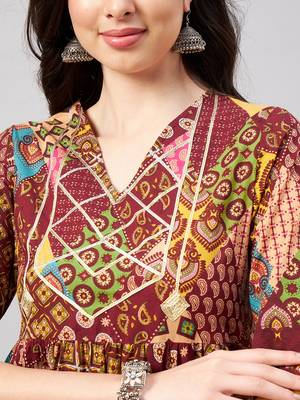 Winered woman maroon printed kurta set 4
