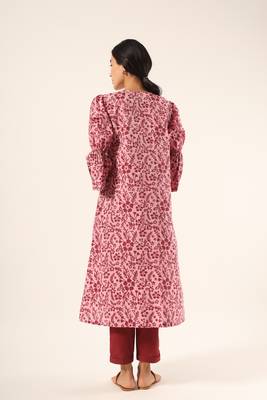 Pink cotton hand block printed kurta with solid pants 4