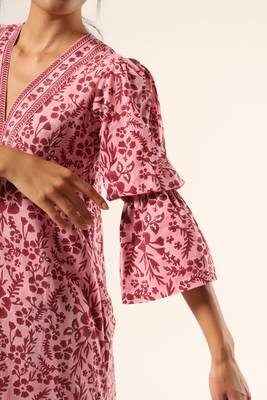 Pink cotton hand block printed kurta with solid pants 7