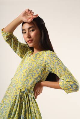Yellow hand block printed mul kurta with blue pants 5