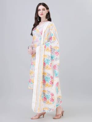 Women's Printed Knee Length Cotton Kurta And Pant With Dupatta Set (Multicolor) (MAK37) 3