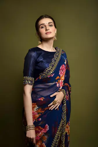Georgette Printed And Lace Work Saree With Blouse Piece