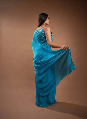 Navya Shimmer Blue Saree 3