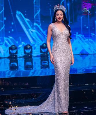 Ivory Gown 1