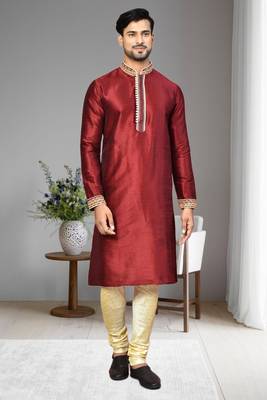 Mens embroidered kurta pyjama 1