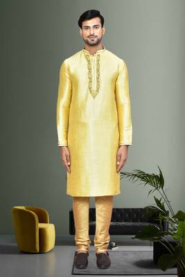 Mens embroidered kurta pyjama 1