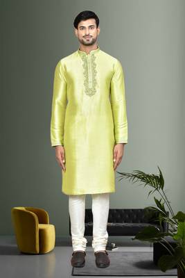 Mens embroidered kurta pyjama 1