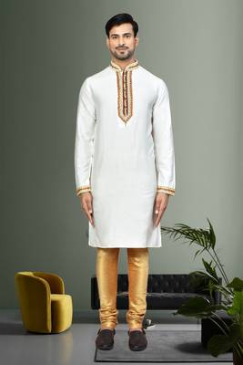 Mens embroidered kurta pyjama 1