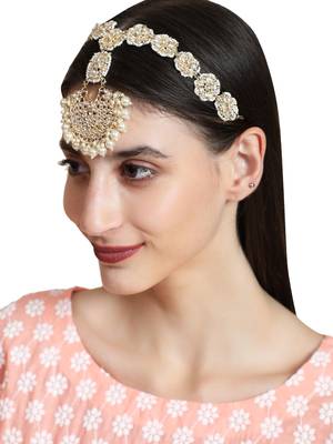 Designer Gold Tone Kundan Studded Bridal Maathapati with White Beads 1