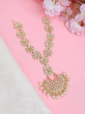 Designer Gold Tone Kundan Studded Bridal Maathapati with White Beads 2