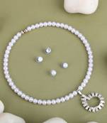 Pearl Hasli Single Line Goldplated With 2 Set Of Earrings