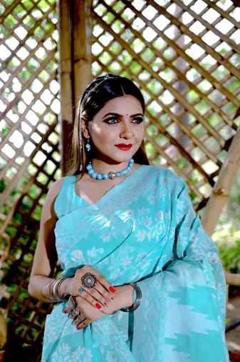 Blue Cotton Jamdani Sarees With Blouse