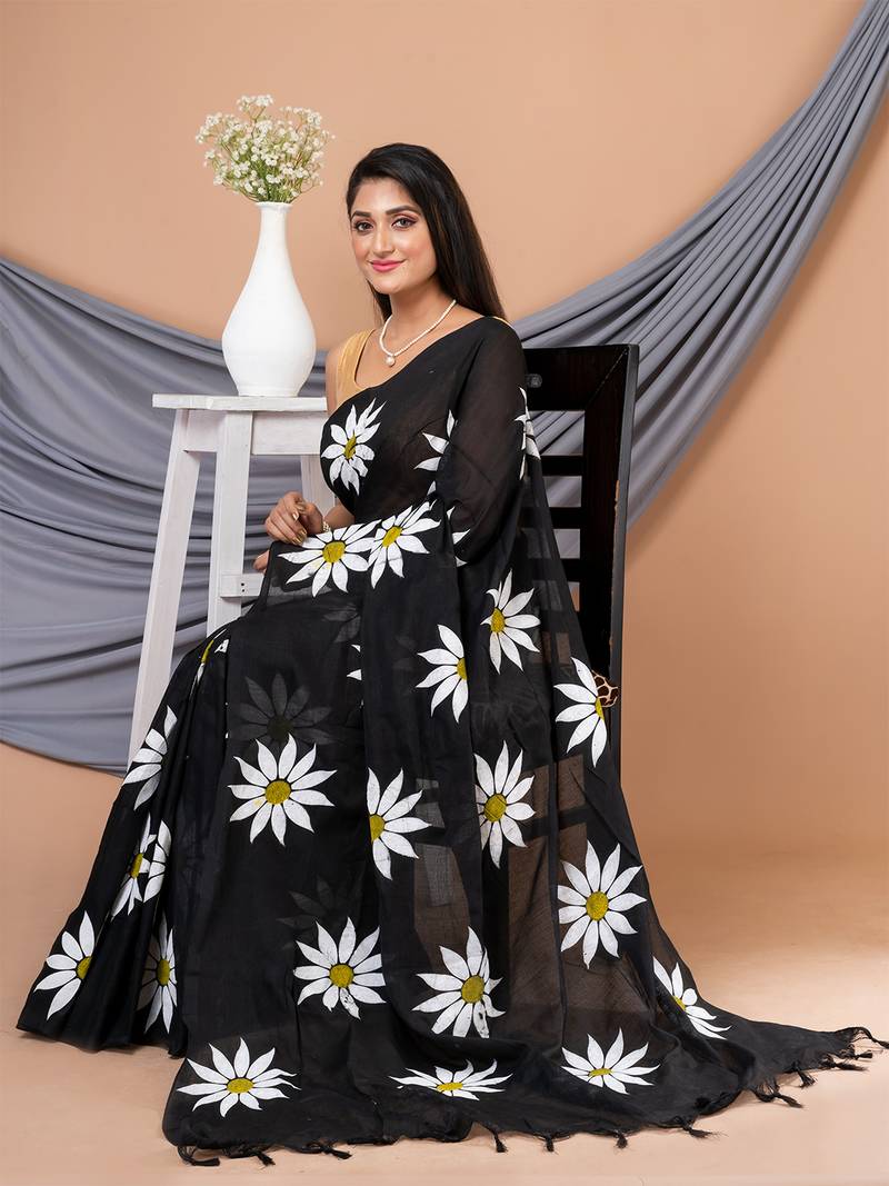 Black & White Pure cotton Sunflower design Handloom Saree with blouse