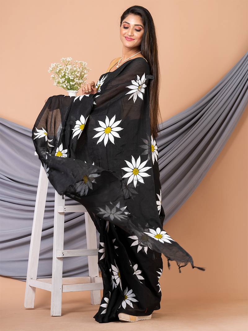 Black & White Pure cotton Sunflower design Handloom Saree with blouse
