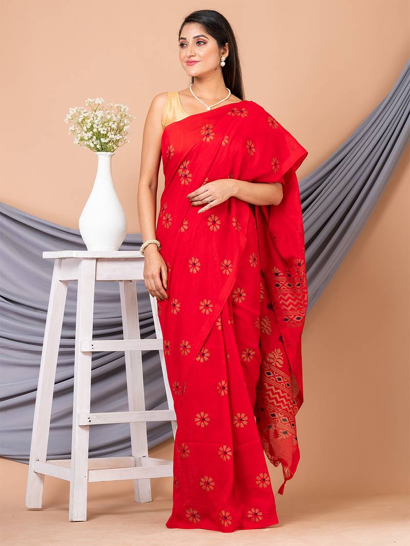 Red & Multi silk cotton floral design handloom saree with blouse