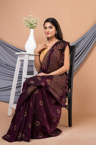 Purple & Golden Silk Cotton Floral Design Handloom Saree With Blouse