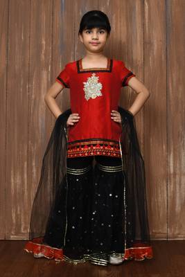 Red embroidered art silk straight cut kids salwar suits 1