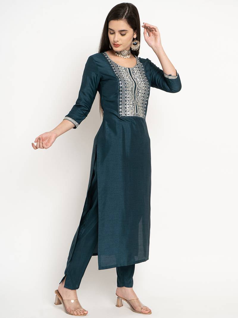 Clemira Maroon Color Embroidered Women'S Kurta Palazzo Dupatta Set