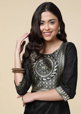 Clemira Green Color Embroidered Women'S Kurta Palazzo Set 5