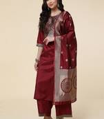 Clemira Green Color Embroidered Women'S Kurta Palazzo Set