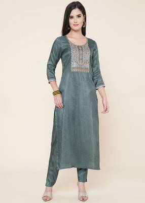 Clemira Maroon Color Embroidered Women'S Kurta Palazzo Dupatta Set 4