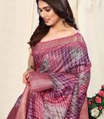 Pink cotton silk tie & dye /laheriya / batik print 5 "weaving golden zari border saree with unstitched blouse piece