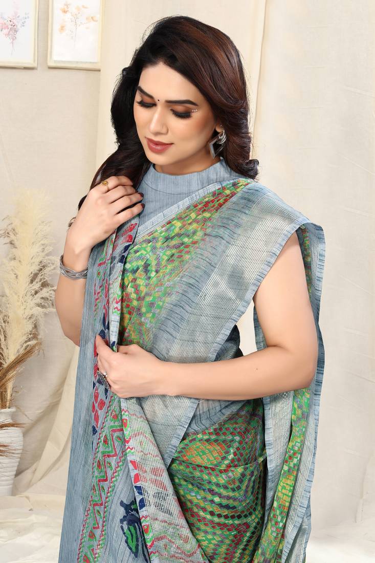 Light green chiffon color block / block print zari line border saree with unstitched blouse piece