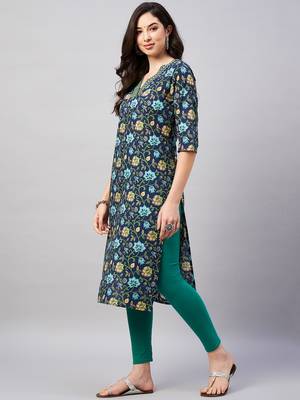 Winered woman blue floral print v-neck embriodered kurta 3