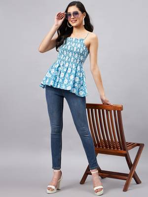 Winered woman light blue floral print smoking strap top 2