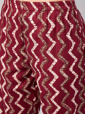 woman maroon chevron print embroidered neckline kurta set 5