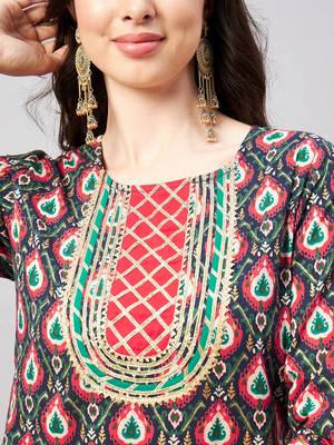 Winered woman navy blue patch gota detailing at neck kurta set 4