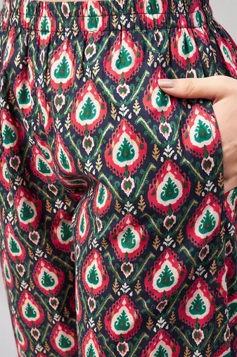 Winered woman navy blue patch gota detailing at neck kurta set