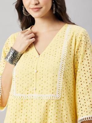 Winered woman yellow shiffli kurta sets with lace detailing 5