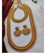 Gold plated traditional kundan pearl choker jewellery set for women
