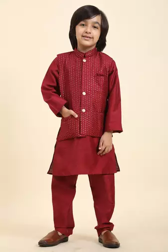 Maroon stripes silk jacquard kurta pajama with waistcoat for boys\\traditional wear