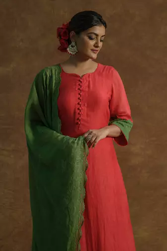 Red kurta sets
