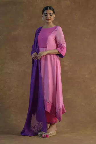 Light pink kurta sets