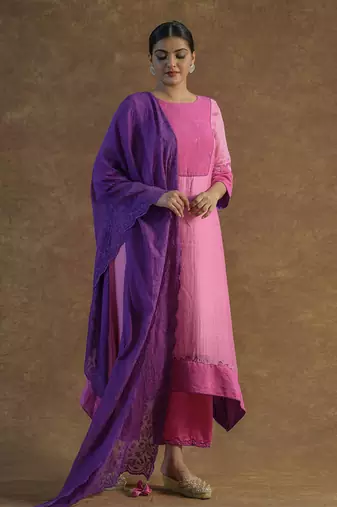 Light pink kurta sets