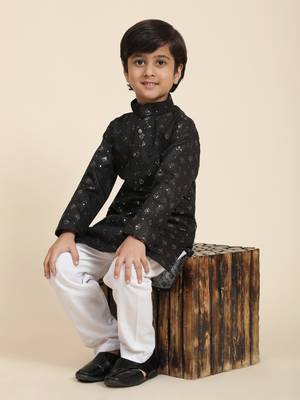 Black printed cotton printed kurta pajama set for boys ethnic wear 5