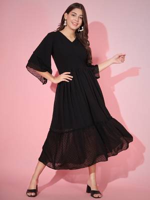 Vbuyz Women'S Knitted Georgette Black Stitched Dress 1