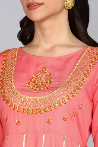 Women Embroidered Floral Print Anarkali Gown in Peach