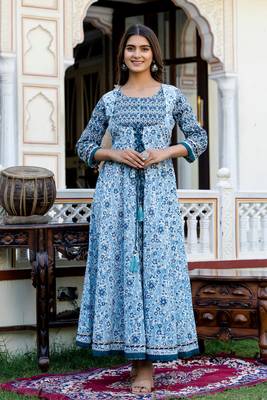 ftDiva Women Paisley Floral Printed Anarkali Gown in Blue 3