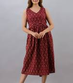 Women Chevron Printed Jacketed Gown in Multicolor