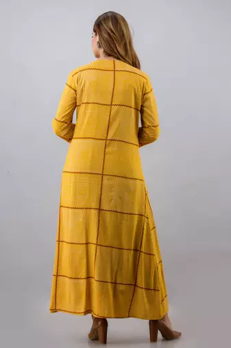 Women Chevron Printed Jacketed Gown in Multicolor