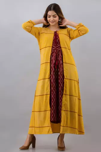 Women Chevron Printed Jacketed Gown in Multicolor